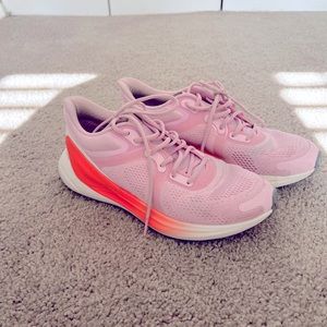 Lululemon blissfeel running shoe size 8